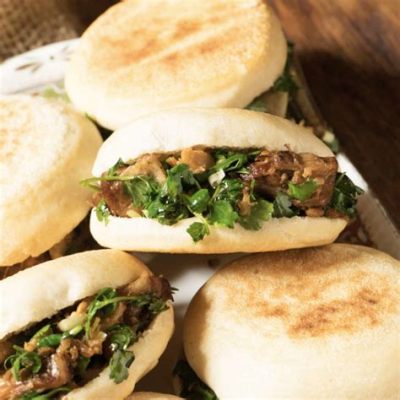  Rou Jia Mo: ¿Un Sándwich Chino que Despierta tus Sentidos con su Aroma Especiado y Textura Tierna?