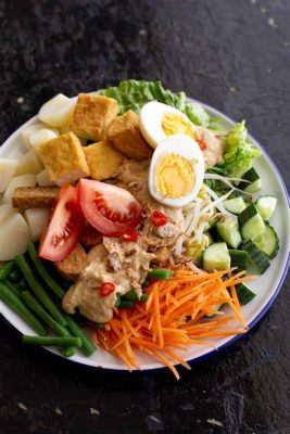  Gado-gado: ¡Un festín vegetal crujiente que explota con sabores picantes y terrosos!